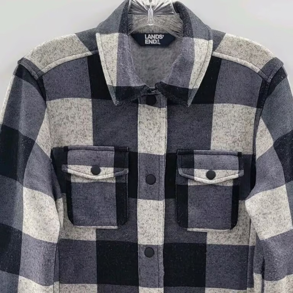 Lands Ends Womens Black/White Plaid Long Sleeve Button Up Fleece Size XS